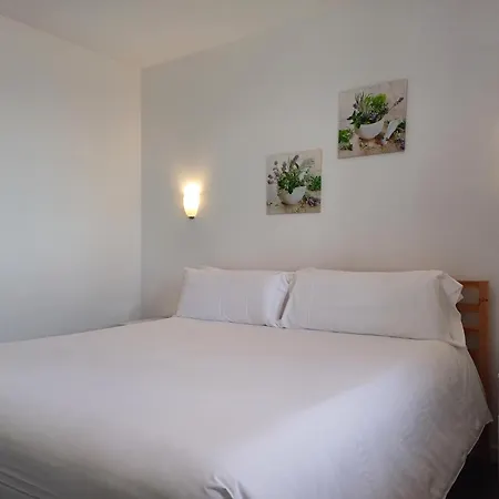Bellavista Apartment *